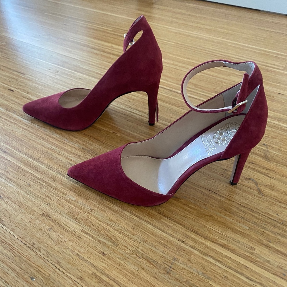 Vince Camuto heels size 7